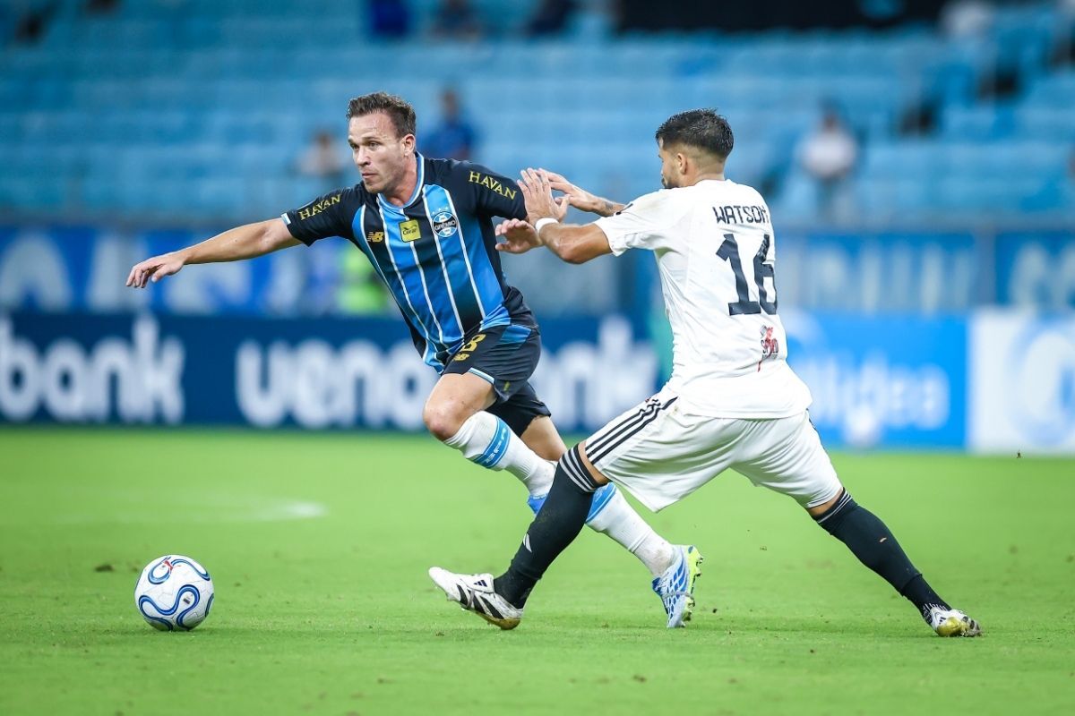 Gremio x Deportivo Riestra Arthur