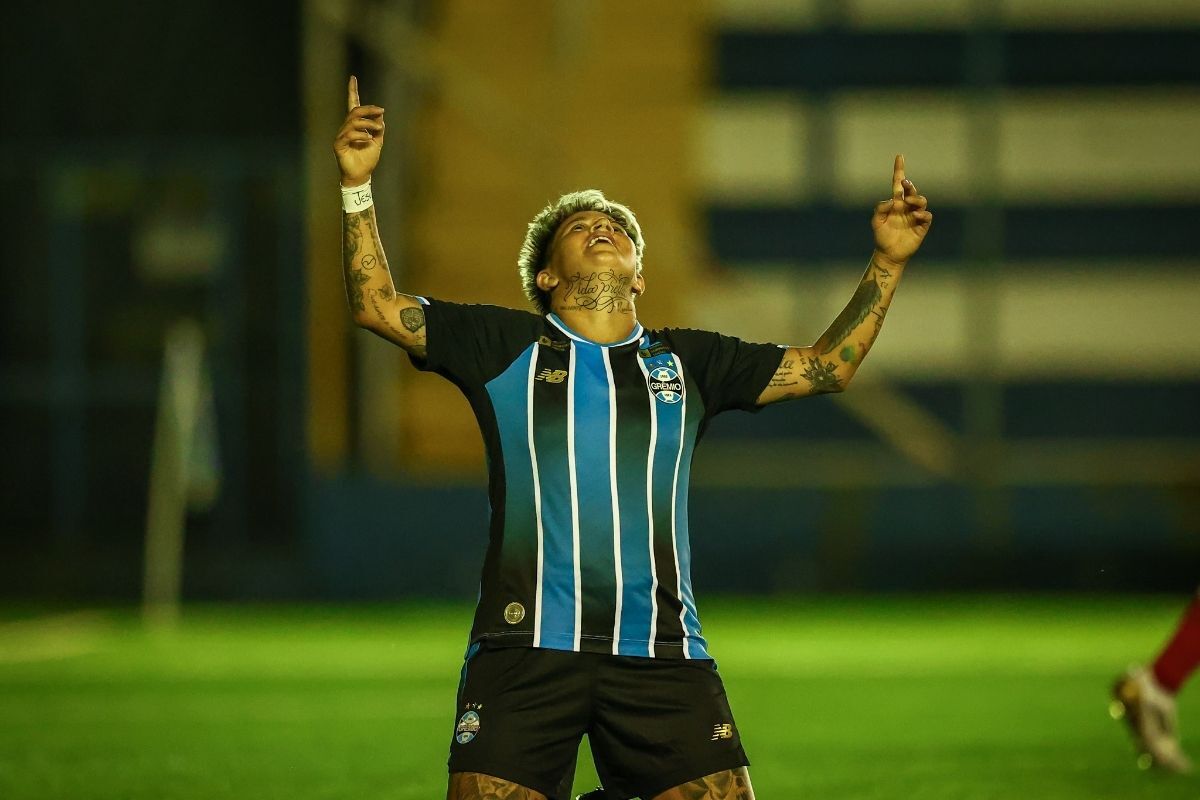 Domínio total: Grêmio atropela o Vitória com atuação convincente em casa