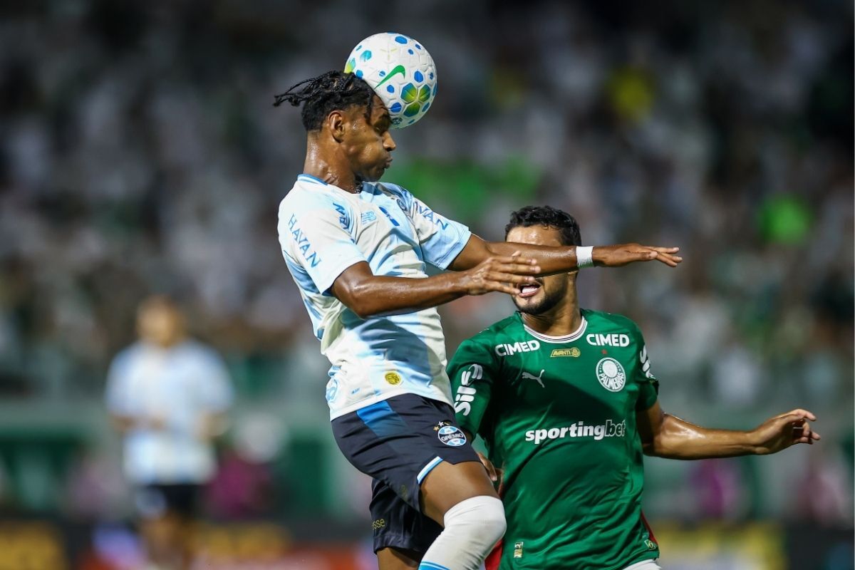 Tetê vive fase delicada no Grêmio e bastidor revelado chama atenção no clube