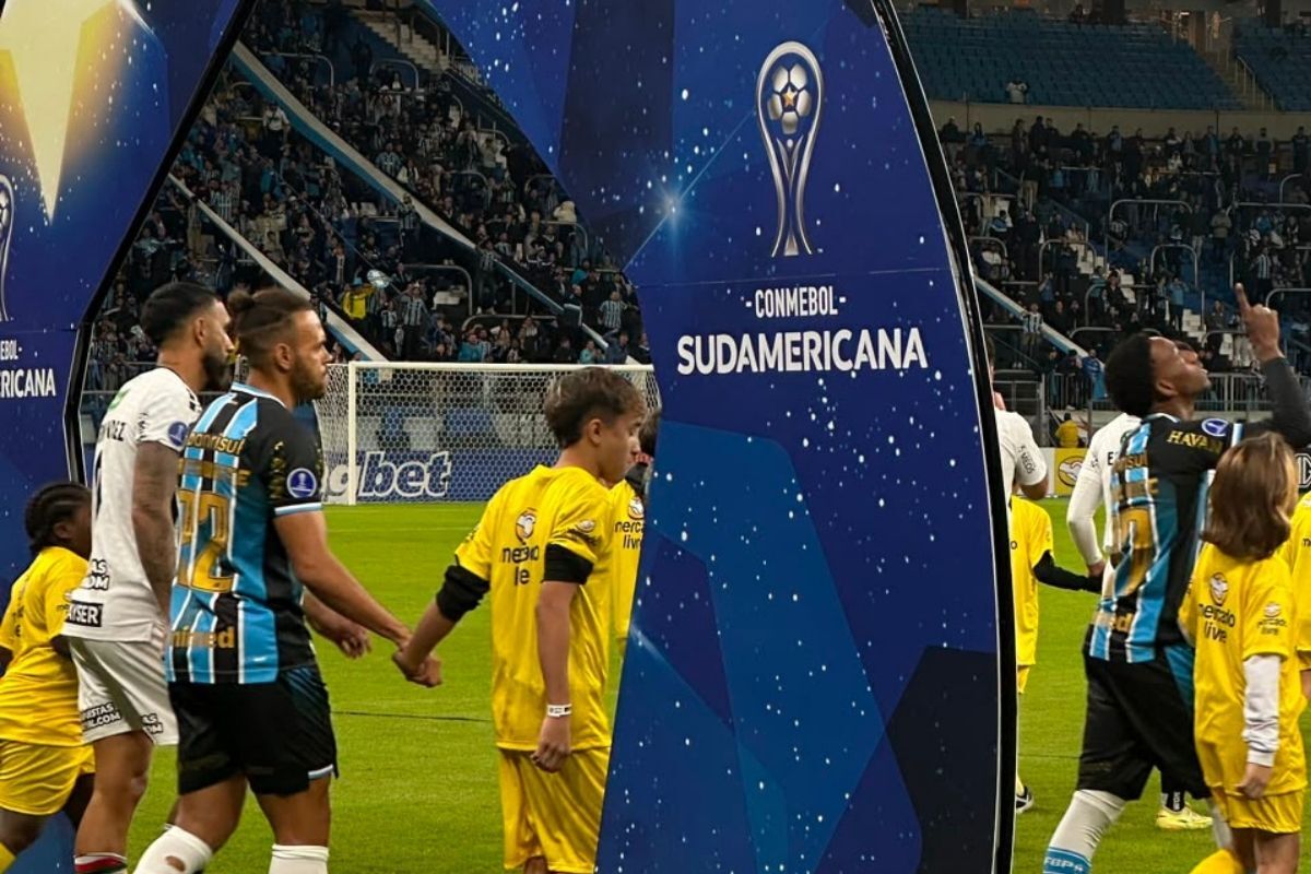 Grêmio vai enfrentar rival brasileiro caso avance nos playoffs da Sul-Americana - Portal do Gremista
