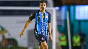 Grêmio toma decisão importante sobre futuro de Gustavo Martins