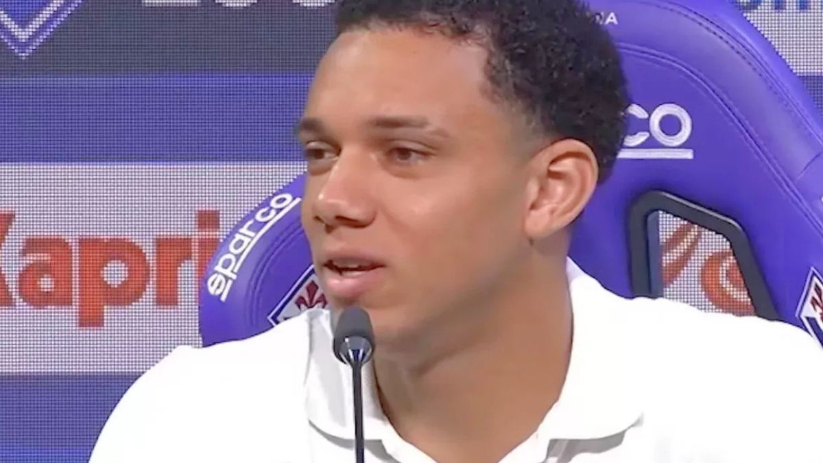 Ex-Grêmio, Viery manda recado para Pavón após classificação tricolor - Viery Grêmio Viery, atualmente na Fiorentina, comemorou a classificação do Grêmio e chamou atenção ao mandar uma mensagem para Cristian Pavón nas redes sociais.
