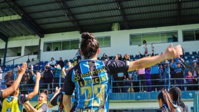Grêmio terá entrada gratuita contra o Botafogo no Passo D'Areia. Mosqueteiras ainda lutam por vaga nas quartas do Brasileirão Feminino.