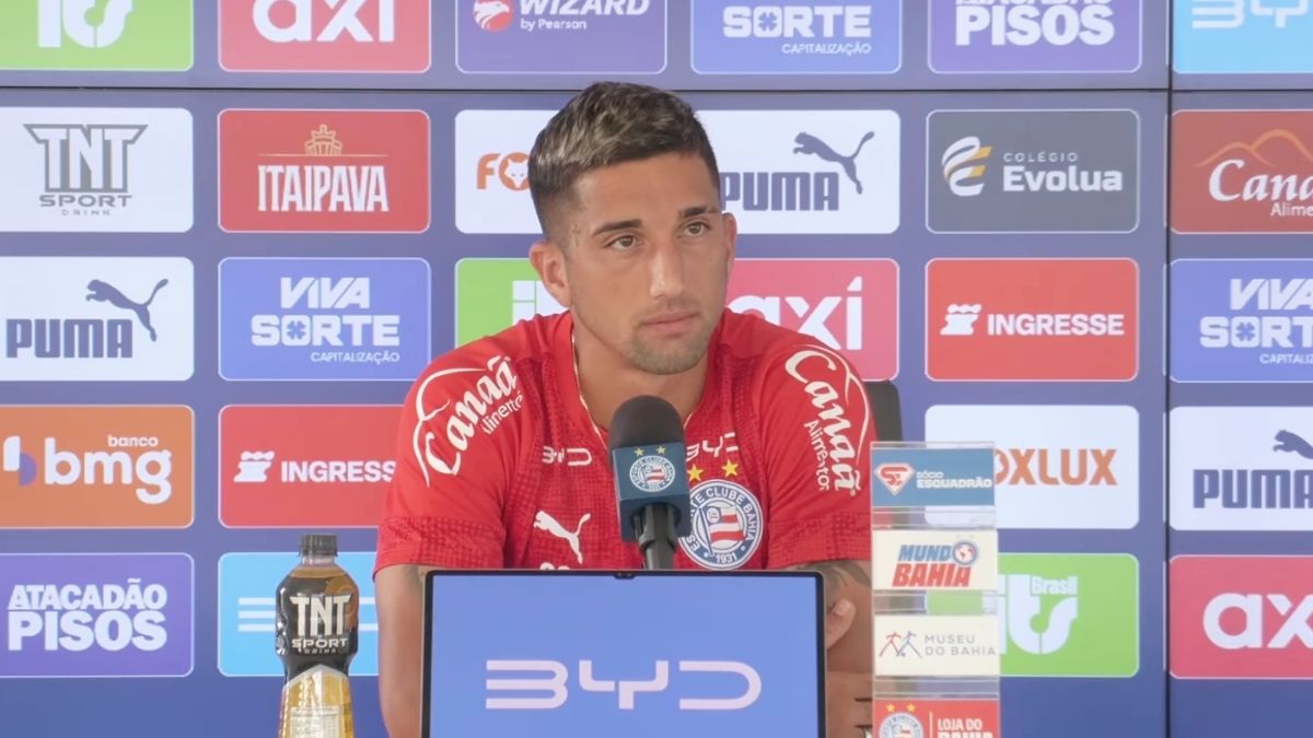 Kike Olivera explicou por que tentou trocar o Bahia pelo Nacional, falou sobre problemas familiares e definiu seu futuro após a negociação frustrada.