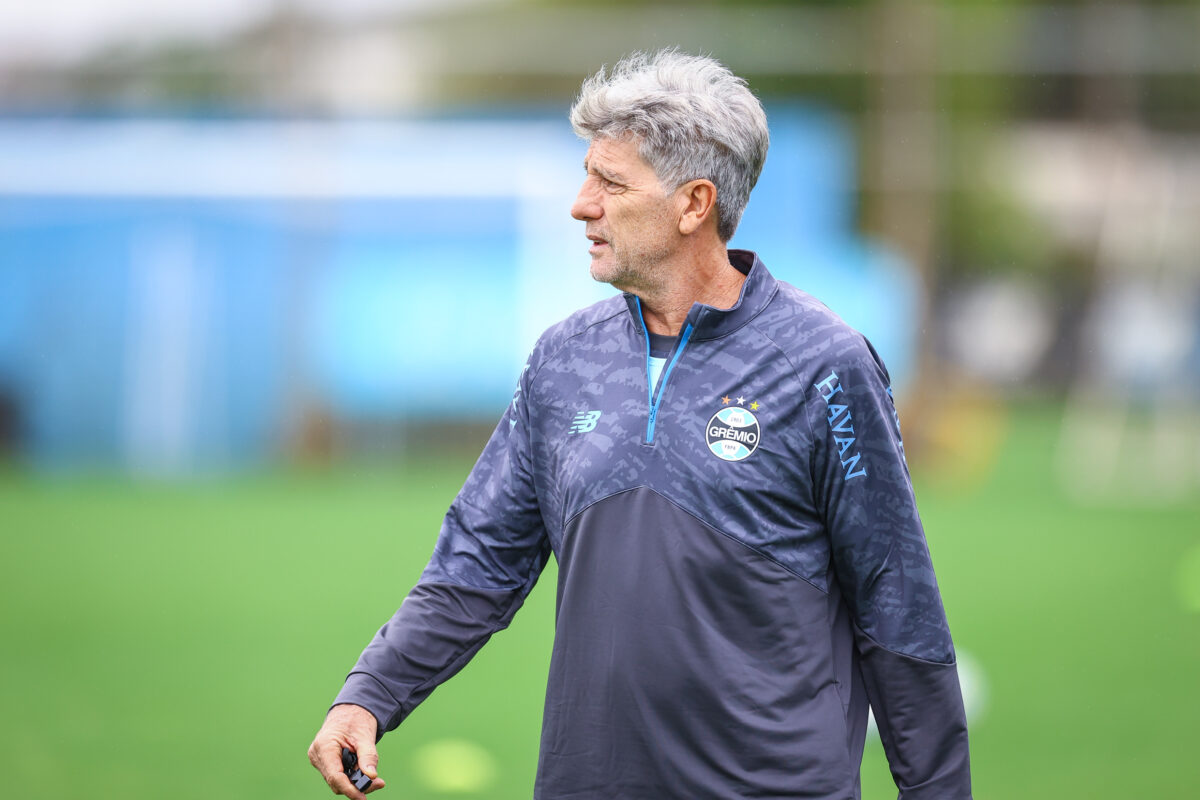 Caito e Marlon avançaram na recuperação e trabalharam no campo nesta quarta. Laterais podem reforçar o Grêmio contra o Remo.