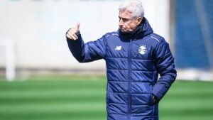 Grêmio perde quatro jogadores e tem duas dúvidas contra o Vitória