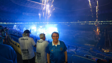 Odorico Roman desabafa em celebração aos 123 anos do Grêmio: “demonstração de tamanho e força” - Grêmio Odorico Roman Grêmio reuniu cerca de 7 mil torcedores na Arena para celebrar seus 123 anos. Festa teve shows e homenagem especial realizada às 19h03. odorico roman