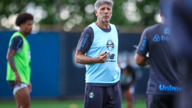 Renato tem quatro dúvidas no Grêmio e jogo-treino pode dar pistas antes do Remo - Grêmio Renato tem quatro dúvidas na escalação do Grêmio contra o Remo. Laterais e meio-campo concentram as principais indefinições antes do Brasileirão.